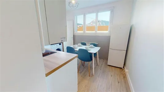 Rooms in Grenoble - photo 9