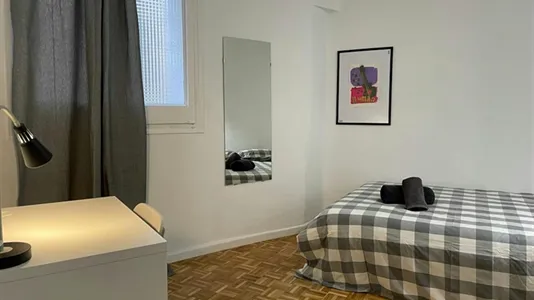 Rooms in Barcelona Ciutat Vella - photo 4