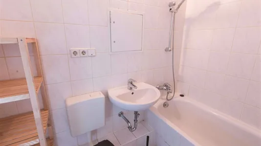 Rooms in Berlin Lichtenberg - photo 10