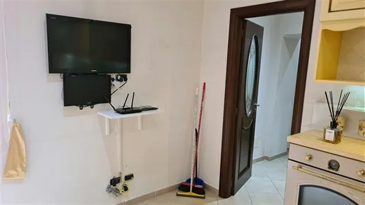 Rooms in Napoli Municipalità 2 - photo 8