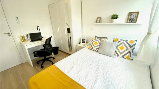 Rooms in Getafe - photo 2