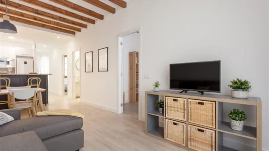 Apartments in Barcelona Ciutat Vella - photo 5