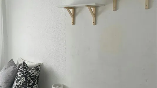 Rooms in Tavernes Blanques - photo 3