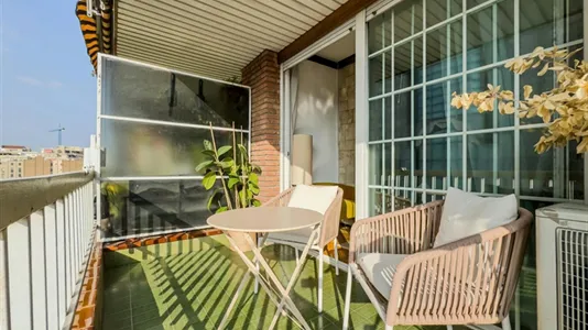 Rooms in Barcelona Eixample - photo 8