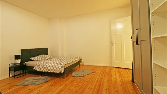 Apartments in Berlin Mitte - photo 4