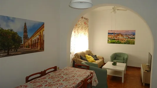 Rooms in Córdoba - photo 4