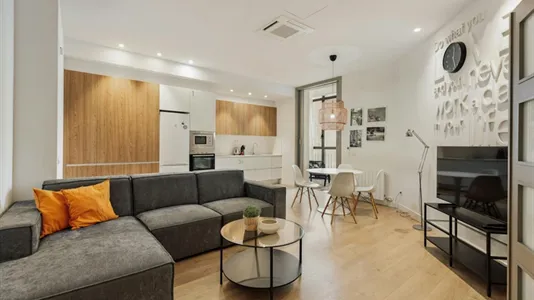 Rooms in Barcelona Eixample - photo 9