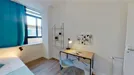Room for rent, Nanterre, Île-de-France, &lt;span class=&quot;blurred street&quot; onclick=&quot;ProcessAdRequest(11673032)&quot;&gt;&lt;span class=&quot;hint&quot;&gt;See streetname&lt;/span&gt;[xxxxxxxxxxxxx]&lt;/span&gt;