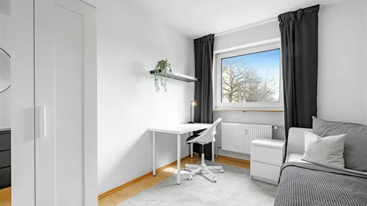 Rooms in Munich Thalkirchen-Obersendling-Forstenried-Fürstenried-Solln - photo 2