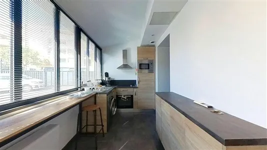 Apartments in Aix-en-Provence - photo 5