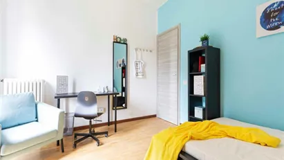 Room for rent in Milano Zona 6 - Barona, Lorenteggio, Milan