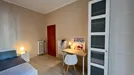Room for rent, Bologna, Emilia-Romagna, &lt;span class=&quot;blurred street&quot; onclick=&quot;ProcessAdRequest(12848724)&quot;&gt;&lt;span class=&quot;hint&quot;&gt;See streetname&lt;/span&gt;[xxxxxxxxxxxxx]&lt;/span&gt;