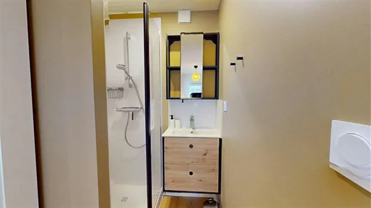 Rooms in Saint-Étienne - photo 2