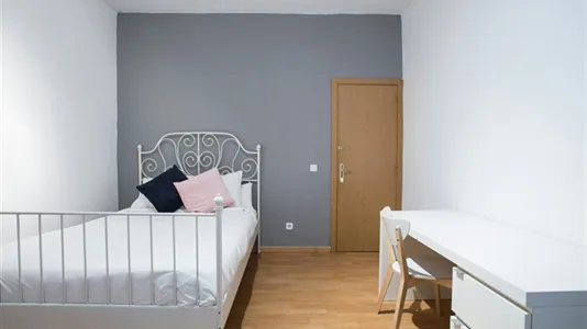 Rooms in Madrid Centro - photo 5