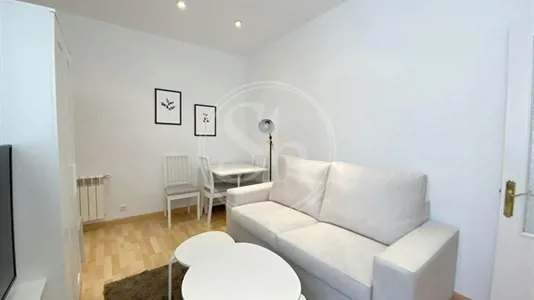 Apartments in Madrid Chamberí - photo 3