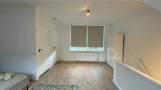 Apartments in Location is not specified - photo 10