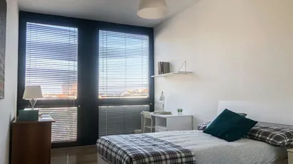 Room for rent in Milano Zona 9 - Porta Garibaldi, Niguarda, Milan