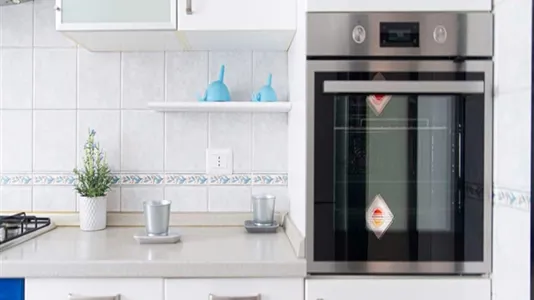 Rooms in Sesto San Giovanni - photo 9