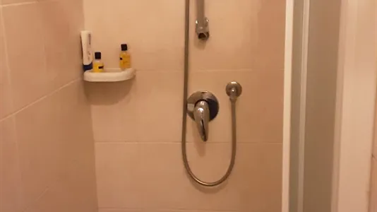 Rooms in Turin - photo 9