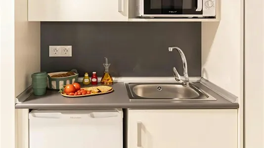 Rooms in Madrid Moncloa-Aravaca - photo 9