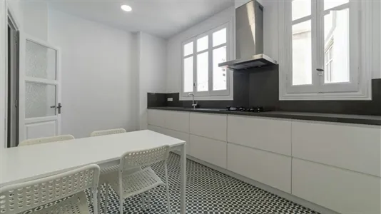 Rooms in Valencia Extramurs - photo 5