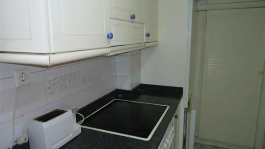 Rooms in Córdoba - photo 9