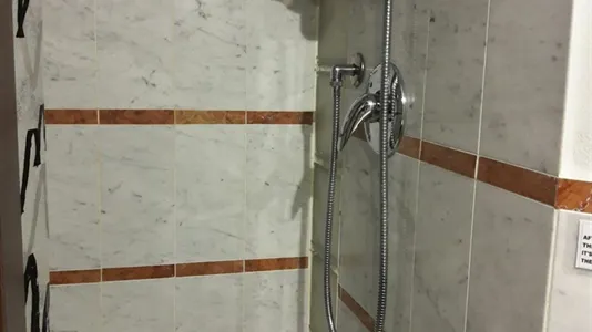 Rooms in Florence - photo 10