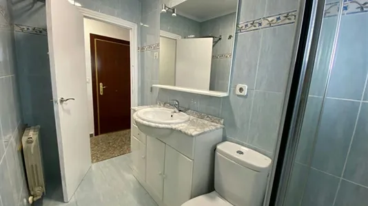 Rooms in Adaro - photo 8