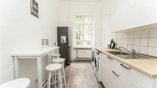 Rooms in Berlin Friedrichshain-Kreuzberg - photo 7