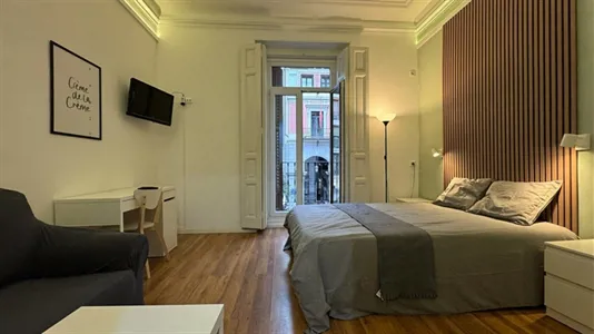 Rooms in Madrid Arganzuela - photo 1