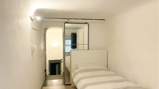 Rooms in Genoa - photo 7