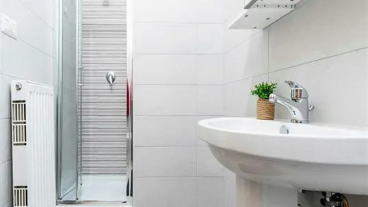 Rooms in Roma Municipio IX – EUR - photo 8