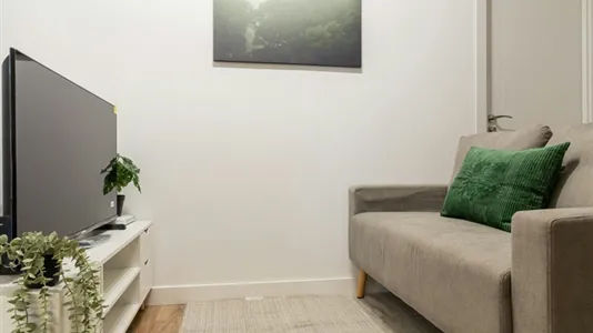 Rooms in Madrid Ciudad Lineal - photo 7