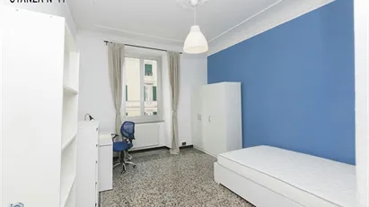 Room for rent in Genoa, Liguria