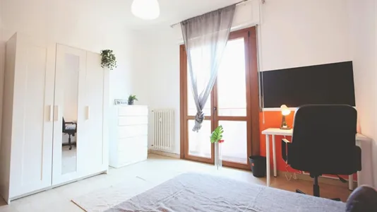 Rooms in Lecco - photo 1