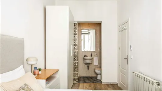 Apartments in Madrid Centro - photo 5