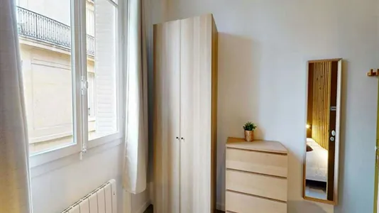 Rooms in Paris 17ème arrondissement - photo 4