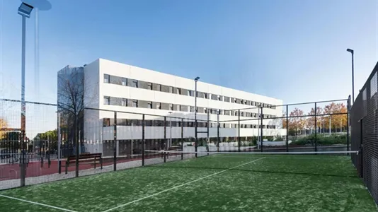 Rooms in Pozuelo de Alarcón - photo 9