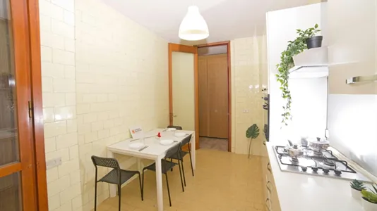 Rooms in Lecco - photo 10