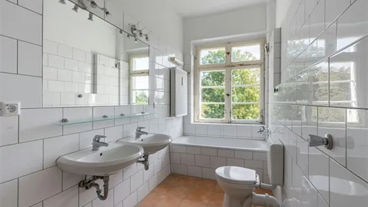 Rooms in Berlin Charlottenburg-Wilmersdorf - photo 7