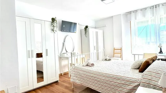 Rooms in Torremolinos - photo 7