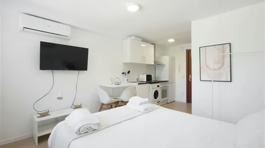 Apartments in Madrid Ciudad Lineal - photo 2