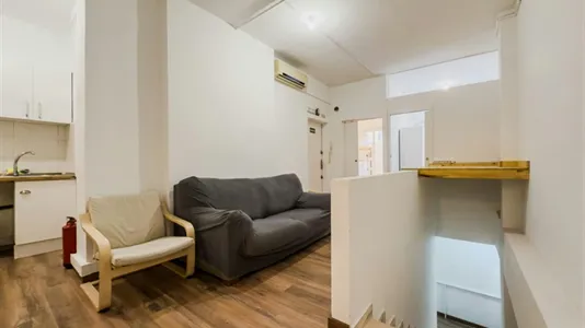 Apartments in Barcelona Ciutat Vella - photo 9