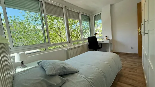 Rooms in Madrid Barajas - photo 3