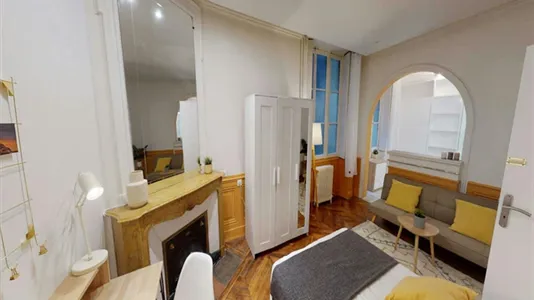 Rooms in Lyon - photo 2