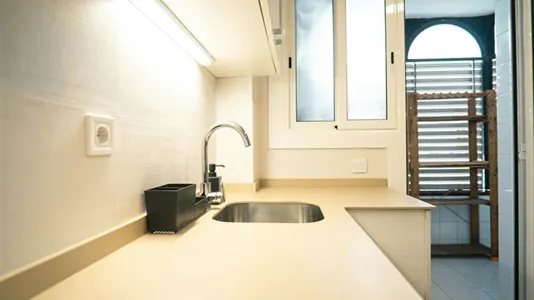 Rooms in Barcelona Les Corts - photo 9