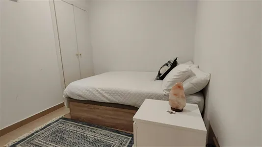 Rooms in Madrid Centro - photo 5