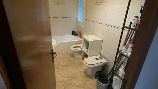 Rooms in Barcelona Eixample - photo 10