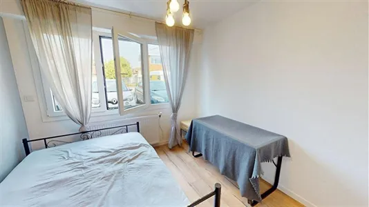 Rooms in Saint-Julien-en-Genevois - photo 5