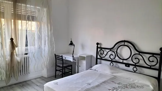 Rooms in Florence - photo 9